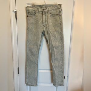 Levi Mens lightwash Slim fit jeans (34/32)